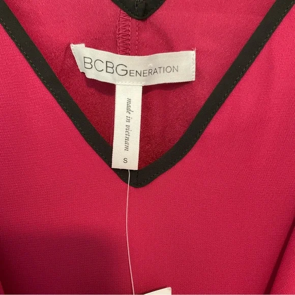 BCBG Dress BCBGeneration Women's Maroon V-neck Ruffle Tent/Shift Dress S… - Picture 15 of 15